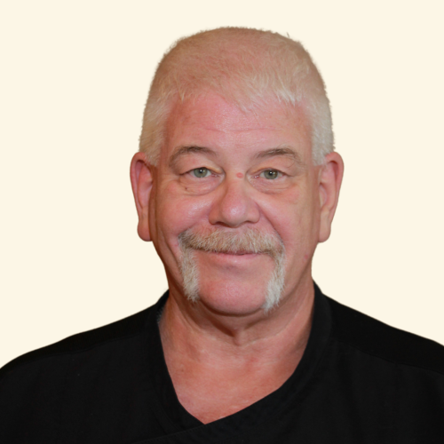 Mike Aparo Mike Aparo headshot